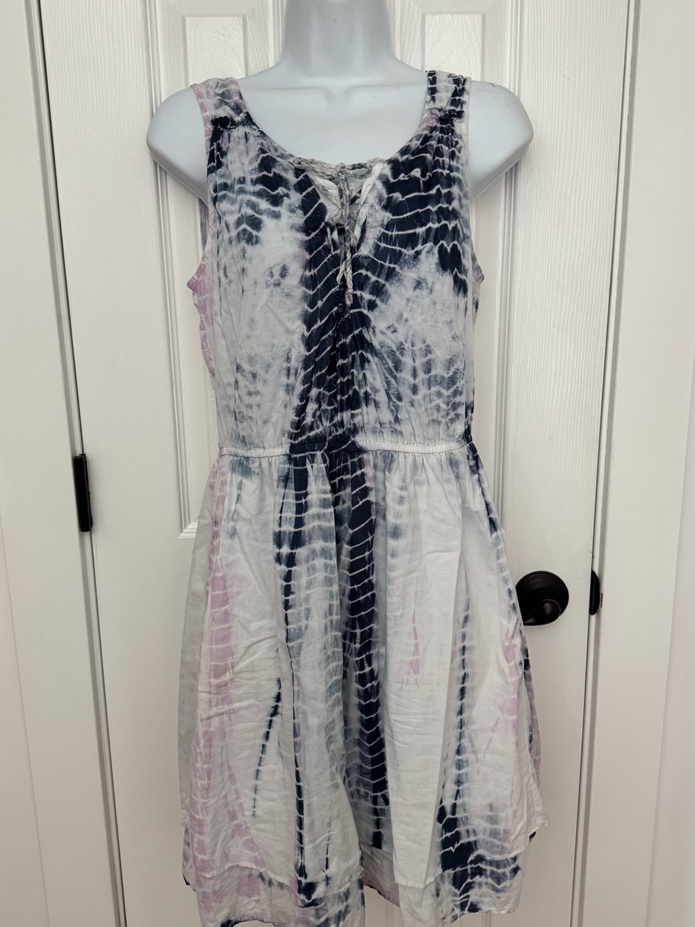 DKNY Tie-Dye Sleeveless Dress in Navy, White & Light Pink